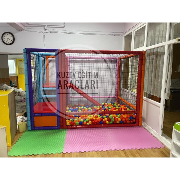 Soft Play Top Havuzu 300x200 cm: Güvenli Oyun Alanı