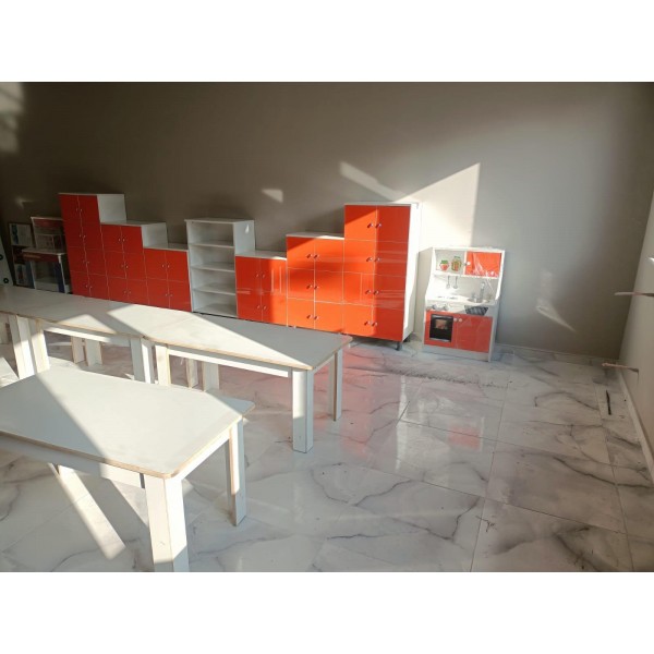 Anaokulu Hayglass Kapaklı Dolabı