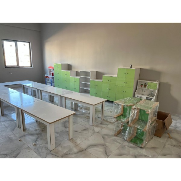 Anaokulu Hayglass Kapaklı Dolabı