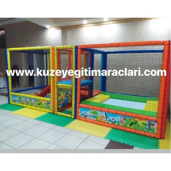 Trambolinli Top Havuzu Oyun Parkı: 500x200 cm