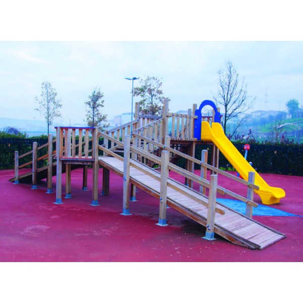 Ahşap Engelsiz Oyun Parkı