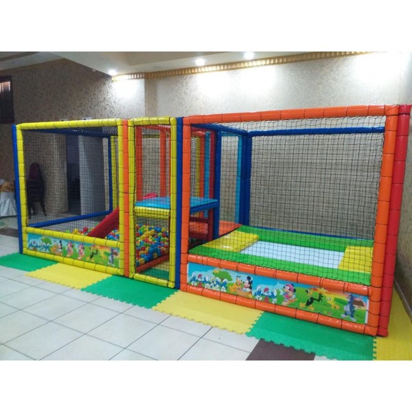 Trambolinli Top Havuzu Oyun Parkı: 500x200 cm