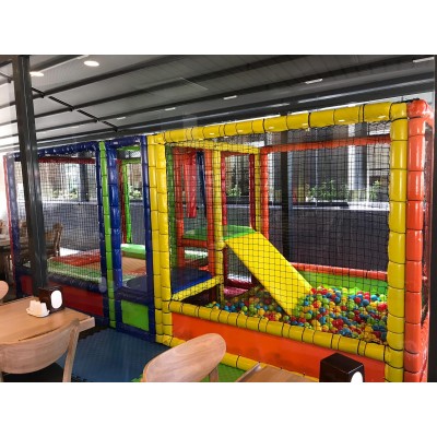Top Havuzu ve Kaydırak - 500x200*200 cm, Eğlenceli Alan